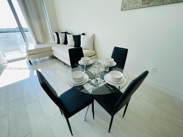 2000 Metropica Way 605, Sunrise, FL 33323