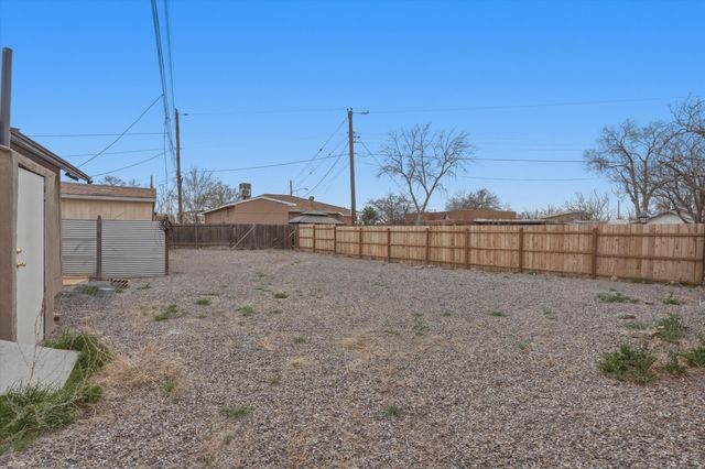 1205 Forrester Avenue NW, Albuquerque, NM 87104