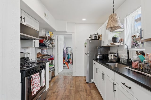 1205 Forrester Avenue NW, Albuquerque, NM 87104