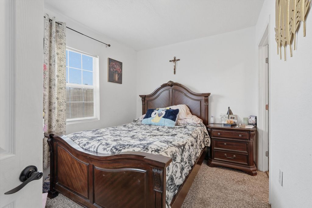 Image 13 of property listing at 1205 Forrester Avenue NW, Albuquerque, NM 87104