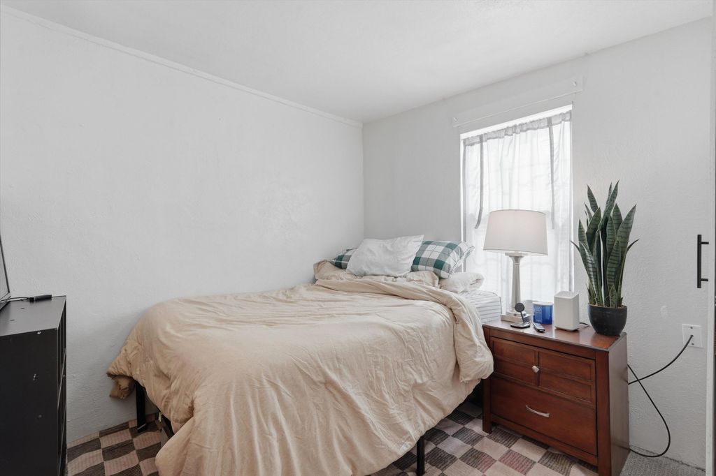 Image 28 of property listing at 1205 Forrester Avenue NW, Albuquerque, NM 87104