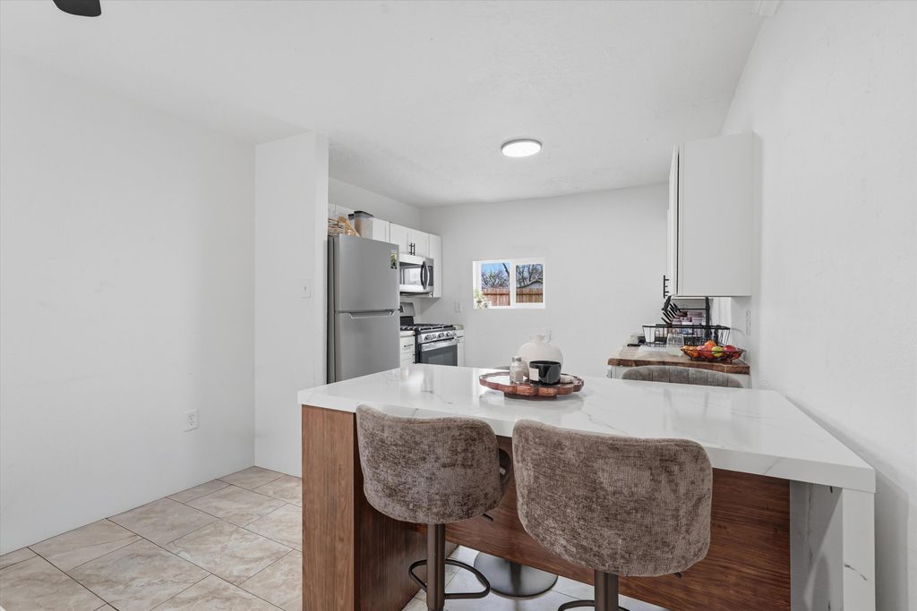 Image 39 of property listing at 1205 Forrester Avenue NW, Albuquerque, NM 87104