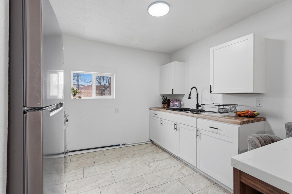 Image 40 of property listing at 1205 Forrester Avenue NW, Albuquerque, NM 87104