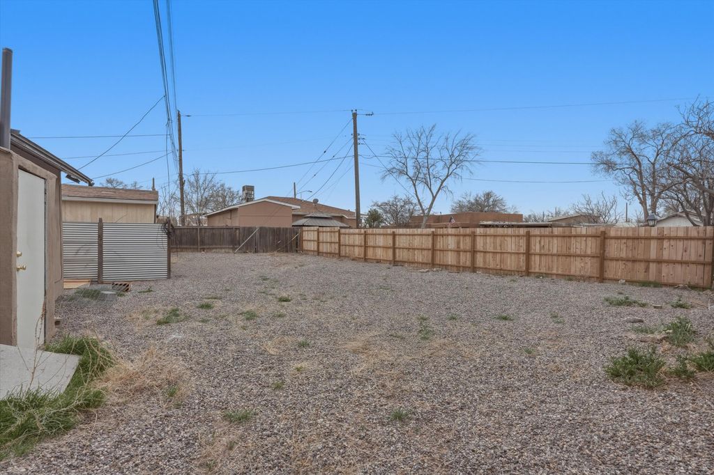 Image 54 of property listing at 1205 Forrester Avenue NW, Albuquerque, NM 87104