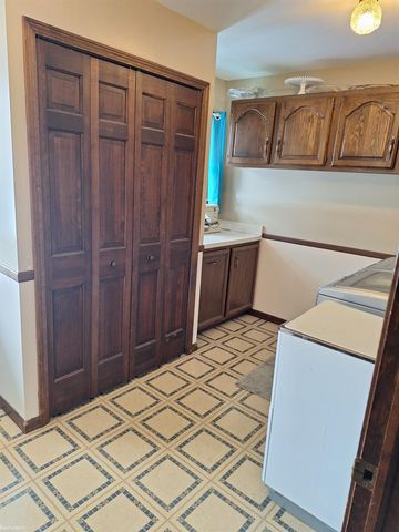 1619 Burns Road, Kimball Twp, MI 48074