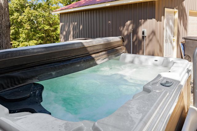 104 Jacobs Lane, Mountain View, AR 72560