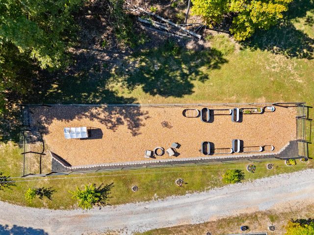 104 Jacobs Lane, Mountain View, AR 72560