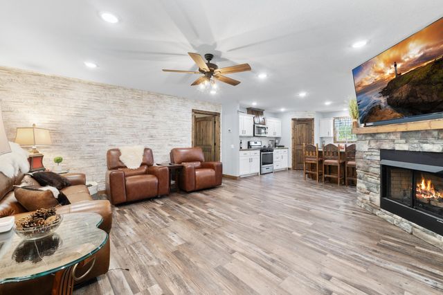 104 Jacobs Lane, Mountain View, AR 72560