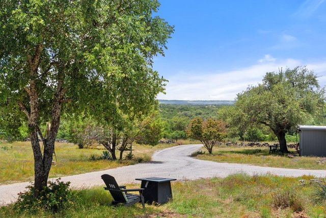 784 River View DR, Johnson City, TX 78636