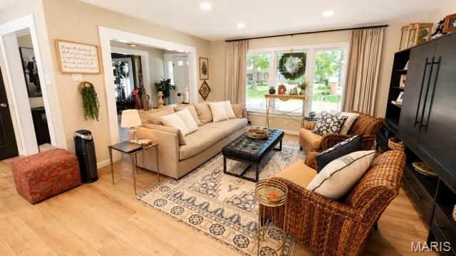 45 Orange Hills Drive, Chesterfield, MO 63017