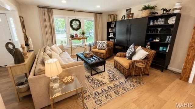 45 Orange Hills Drive, Chesterfield, MO 63017