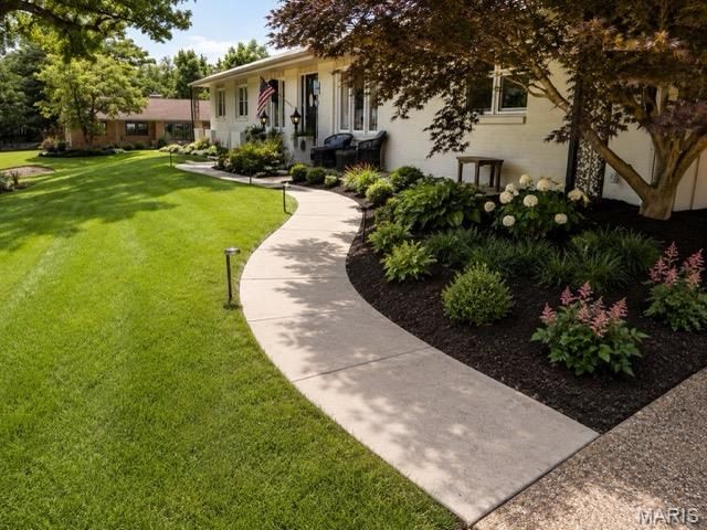 45 Orange Hills Drive, Chesterfield, MO 63017