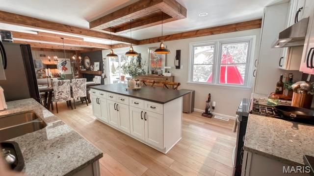 45 Orange Hills Drive, Chesterfield, MO 63017