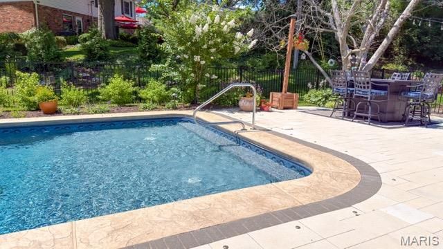 45 Orange Hills Drive, Chesterfield, MO 63017