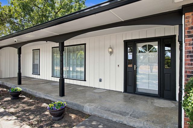 108 Lewis Street, Crandall, TX 75114