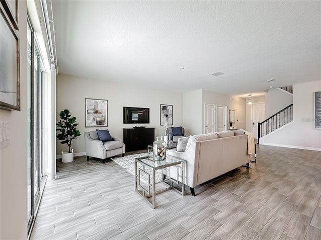 8886 FALLEN OAK DRIVE, Davenport, FL 33896