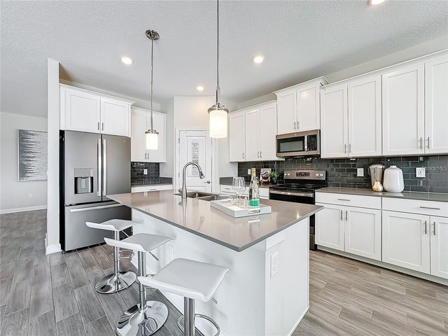 8886 FALLEN OAK DRIVE, Davenport, FL 33896