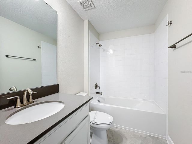 8886 FALLEN OAK DRIVE, Davenport, FL 33896