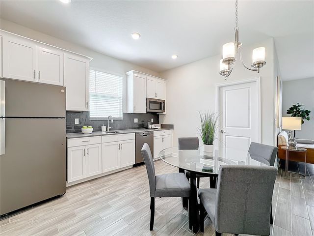 8886 FALLEN OAK DRIVE, Davenport, FL 33896