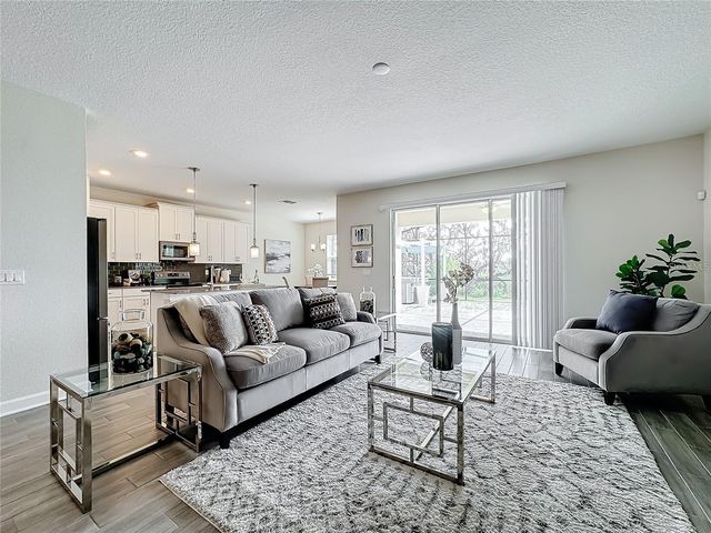 8886 FALLEN OAK DRIVE, Davenport, FL 33896