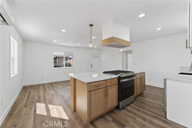 1095 E Phillips Blvd, Pomona, CA 91766