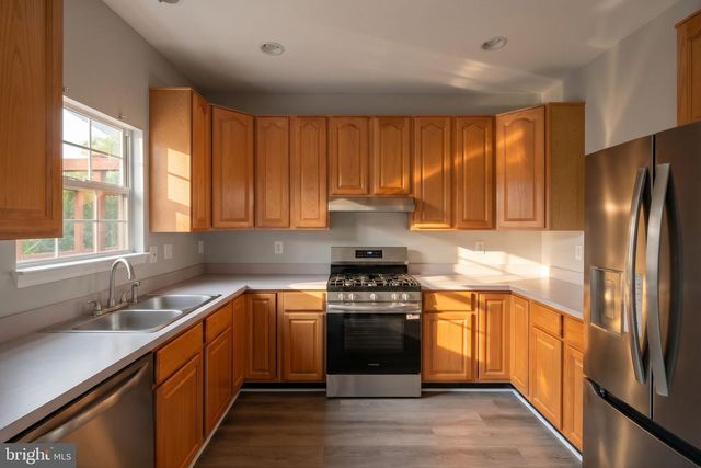 2477 SUGAR MILL WAY, Herndon, VA 20171