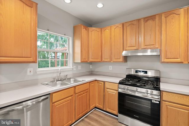2477 SUGAR MILL WAY, Herndon, VA 20171