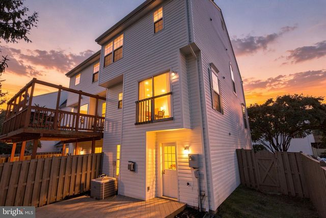 2477 SUGAR MILL WAY, Herndon, VA 20171