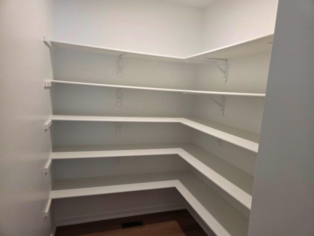 2586 Ashford Trail, Portage, MI 49024