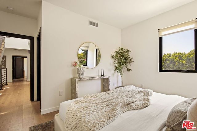 4180 Duquesne Avenue 3, Culver City, CA 90232