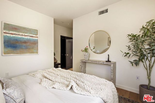 4180 Duquesne Avenue 3, Culver City, CA 90232