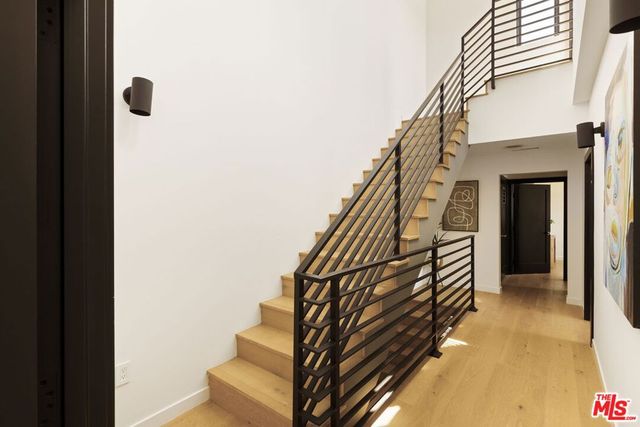 4180 Duquesne Avenue 3, Culver City, CA 90232