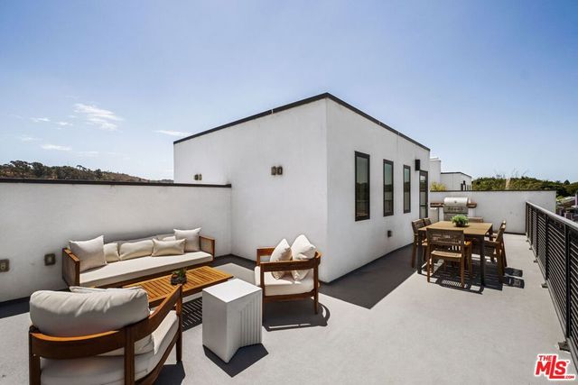 4180 Duquesne Avenue 3, Culver City, CA 90232