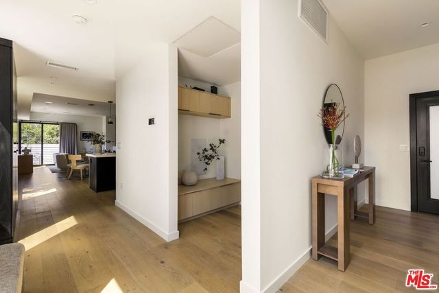 4180 Duquesne Avenue 3, Culver City, CA 90232