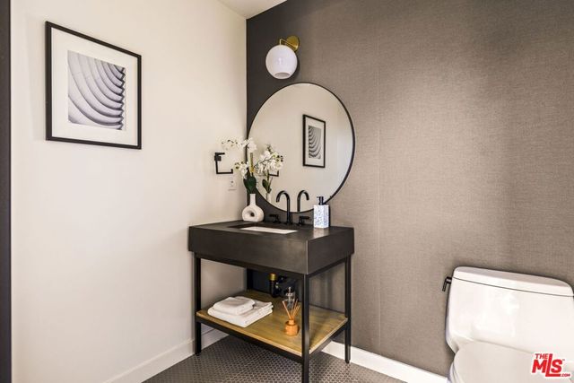 4180 Duquesne Avenue 3, Culver City, CA 90232