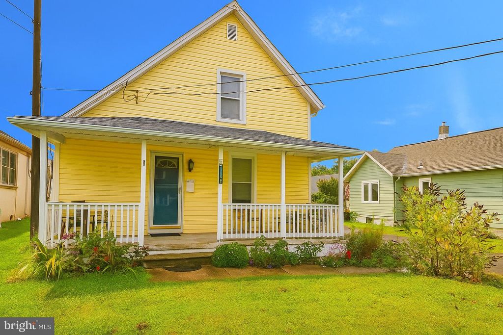 110 VALLEY AVE, Hammonton, NJ 08037