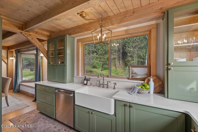 16336 W Sandback PL, Post Falls, ID 83854