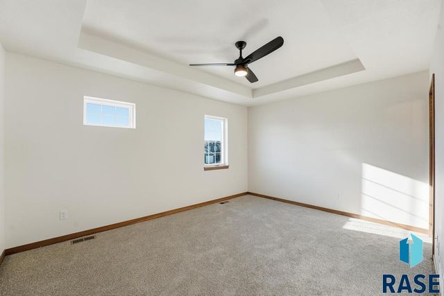 1263 N Marion Rd Road 2, Sioux Falls, SD 57107