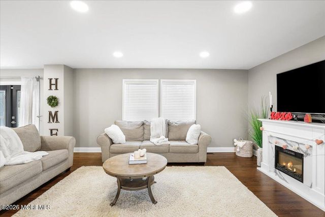 25 Community Place, Long Branch, NJ 07740