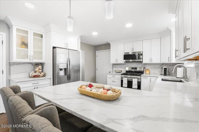 25 Community Place, Long Branch, NJ 07740