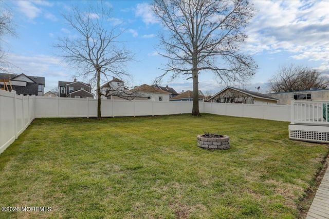 25 Community Place, Long Branch, NJ 07740