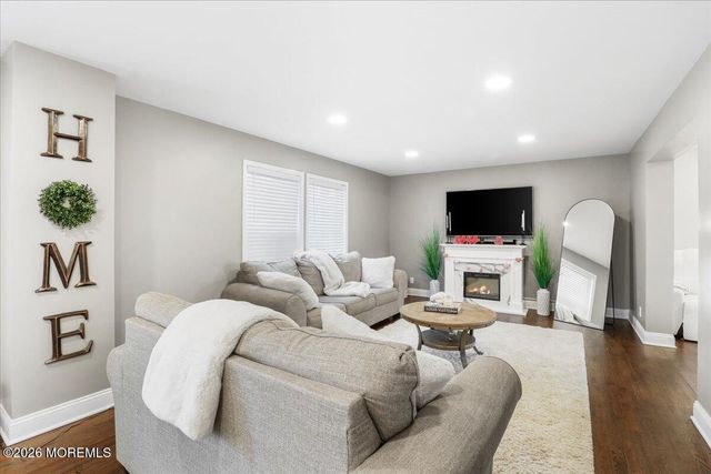 25 Community Place, Long Branch, NJ 07740