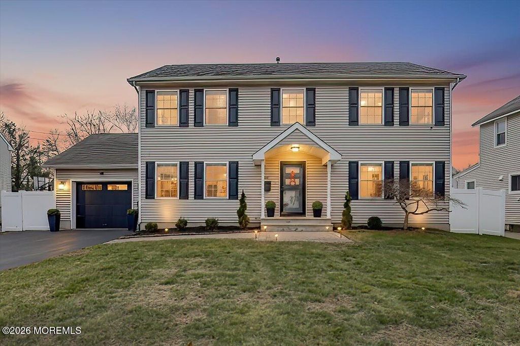 25 Community Place, Long Branch, NJ 07740