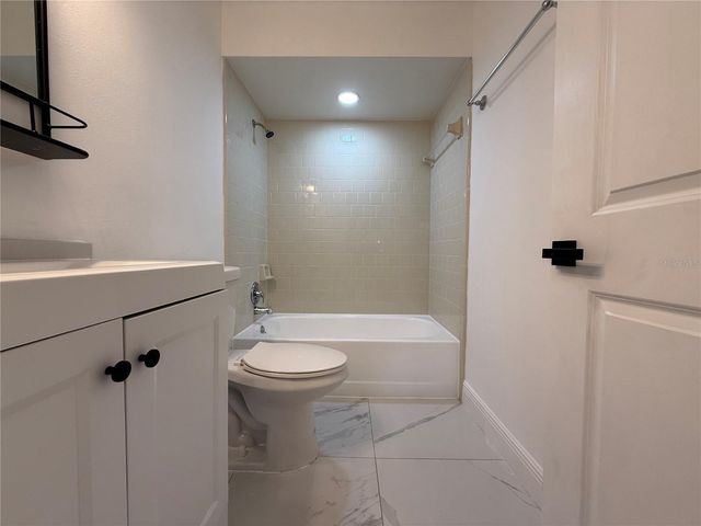 4999 DOVER CIR, Orlando, FL 32807