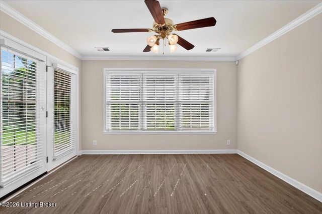 6601 Renate Rd, Louisville, KY 40291