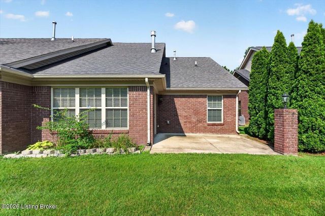 6601 Renate Rd, Louisville, KY 40291