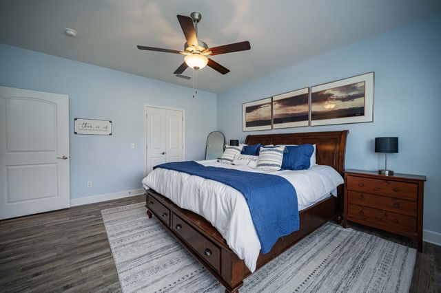 2664 Stonecenter Ln, Murfreesboro, TN 37128