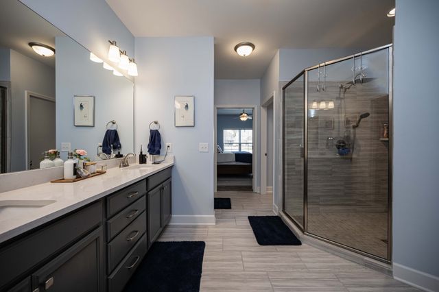 2664 Stonecenter Ln, Murfreesboro, TN 37128