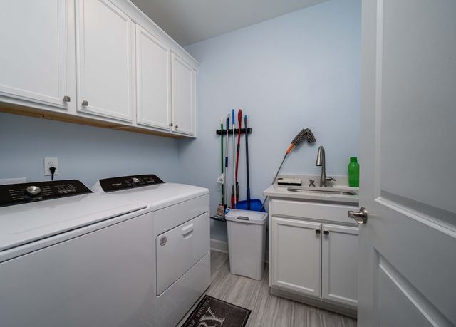 2664 Stonecenter Ln, Murfreesboro, TN 37128