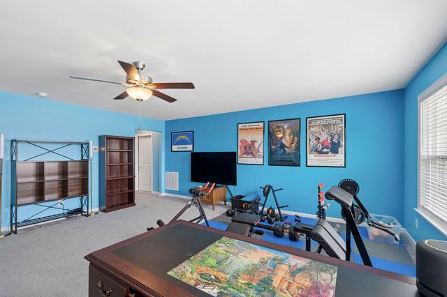 2664 Stonecenter Ln, Murfreesboro, TN 37128